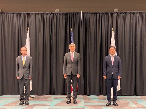 １０日（現地時間）、米国ホノルルで韓日米の北核首席代表協議が開かれた。［写真　韓国外交部］