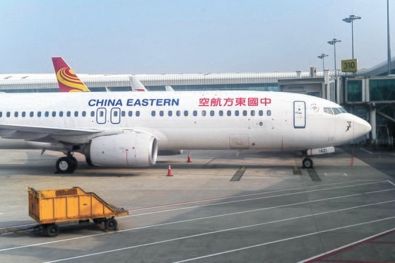中国東方航空所属の旅客機。
