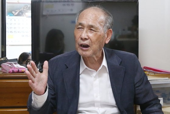 日帝強制動員被害者のシン・ヨンヒョンさんは９６歳だ。シンさんは「もう疲れた」とし「日本企業の賠償金であれ韓国政府が出すお金であれ、問題を終えることができるのなら、もうこの戦いを終わらせたい」と語った。　［中央フォト］