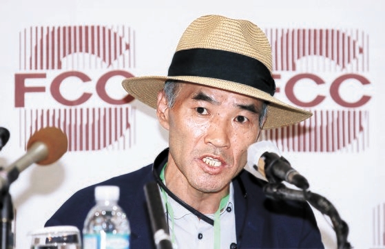 北朝鮮の射殺によって亡くなった公務員イ・テジュン氏の兄であるイ・レジンさん。キム・サンソン記者