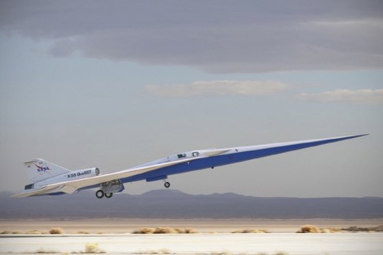米航空宇宙局（ＮＡＳＡ）と米防衛産業企業ロッキード・マーチンが開発中の超音速旅客機Ｘ－５９。［写真　ＮＡＳＡ］