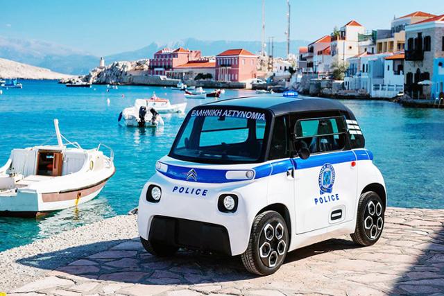 パトカーに選定されたシトロエン電気自動車「アミ」　［写真＝シトロエン］