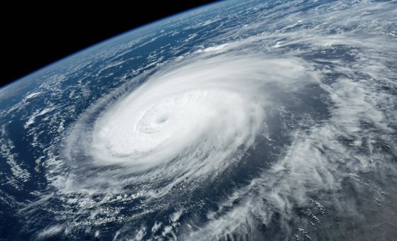 ８月３１日に国際宇宙ステーション（ＩＳＳ）で撮影された台風１１号の写真。［ＮＡＳＡ地球観測所ホームページ　キャプチャー］