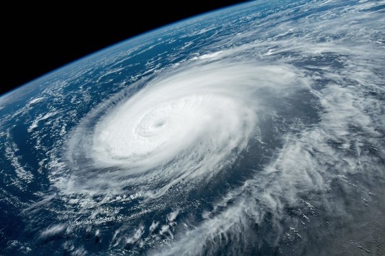 先日韓国に甚大な被害をもたらした台風１１号「ＨＩＮＮＡＭＮＯＲ（ヒンナムノー）」の様子。 先月３１日、国際宇宙ステーション（ＩＳＳ）から撮影。［写真　ＮＡＳＡ］