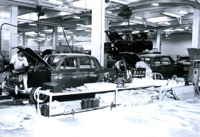 １９６３年のセナラ自動車富平（プピョン）工場　写真＝韓国政策放送院