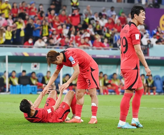 w杯サッカー ワールドクラス11人 ため息ばかり 韓国核心守備手も苦しんだブラジル Joongang Ilbo 中央日報 w杯サッカー ワールドクラス11人 ため息ばかり 韓国核心守備手も苦しんだブラジル Joongang Ilbo 中央日報