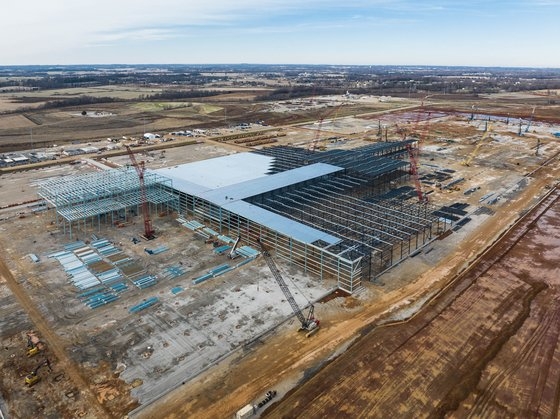 先月８日、米ケンタッキー州グレンデールのブルーオーバルＳＫケンタッキーバッテリー工場建設現場。［写真　ＳＫオン］