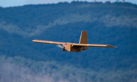 オーストラリア軍需企業が開発した段ボール製ドローン「Ｃｏｒｖｏ　ＰＰＤＳ　ｄｒｏｎｅ」。［写真　ＳＹＰＡＱ　ホームページ　キャプチャー］