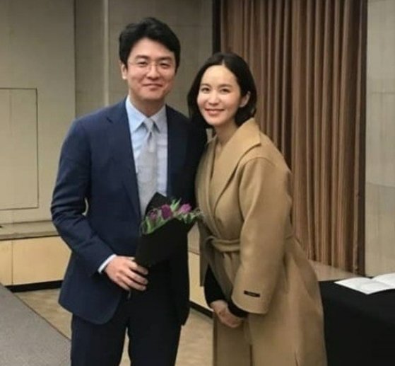 アナウンサーのチェ・ドンソク、パク・ジユン夫婦。［パク・ジユンのインスタグラム　キャプチャー］