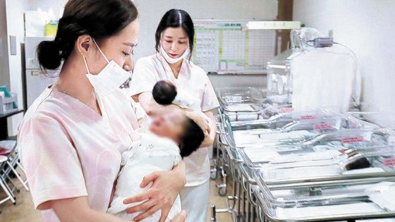 産婦人科新生児室で生まれたばかりの赤ちゃんが看護師からケアを受けている。※記事と直接関連ありません。フリーランサー　キム・ソンテ