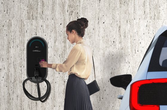 ＬＧエレクトロニクスが２０２４年上半期に発売する１１キロワット緩速充電器製品。［写真　ＬＧエレクトロニクス］