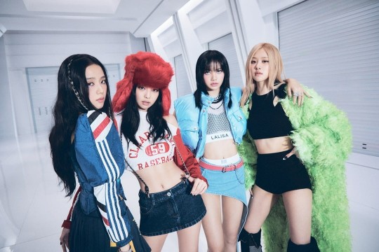 ＢＬＡＣＫＰＩＮＫ［写真　ＹＧエンターテインメント］