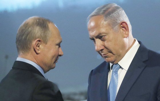 ロシアのプーチン大統領と会談したイスラエルのネタニヤフ首相［写真　ＥＰＡ＝聯合ニュース］