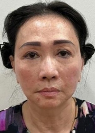 巨額を横領したベトナム女性不動産財閥の化粧気のないマグショット。［写真　ベトナム公安省］