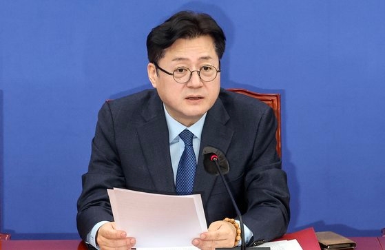 韓国野党「共に民主党」の洪翼杓（ホン・イクピョ）院内代表。キム・ソンリョン記者
