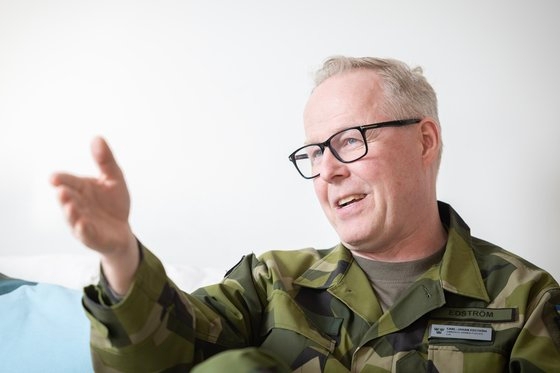 スウェーデン軍総司令部のカール・ヨハン・エドストローム合同作戦本部長。先月２６日、ソウル城北洞（ソンブクトン）スウェーデン大使官邸で中央日報とのインタビューに応じている。チョン・ミンギュ記者