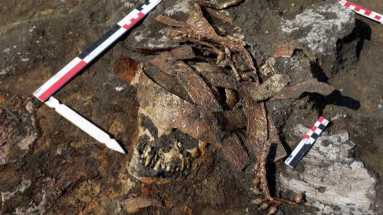 ２０１９年ロシアで見つかった古代女戦士の遺骸。［写真　ロシア科学考古学アカデミー研究所］