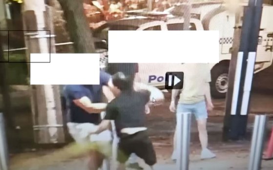 白人男性たちに暴行受ける韓国人男性のCCTV映像　［ＪＴＢＣ　キャプチャー］