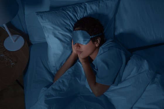 米国で、夫婦は一緒に暮らすものの睡眠は別々のベッド・寝室で寝る「睡眠離婚」が流行っていると外信が伝えた。［写真　Ｓｈｕｔｔｅｒｓｔｏｃｋ］