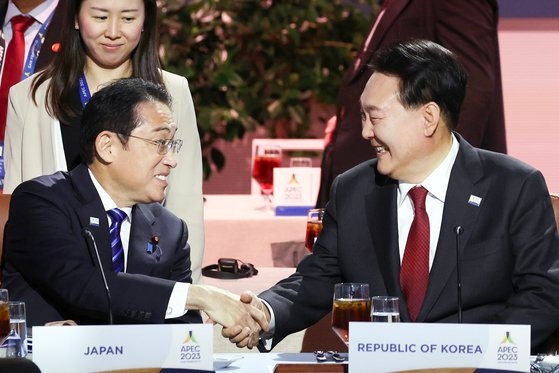 韓国の尹錫悦（ユン・ソクヨル）大統領と岸田文雄首相