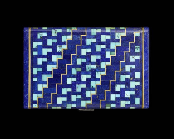 カルティエが１９２０年に発表した「シガレットケース」　［カルティエ］