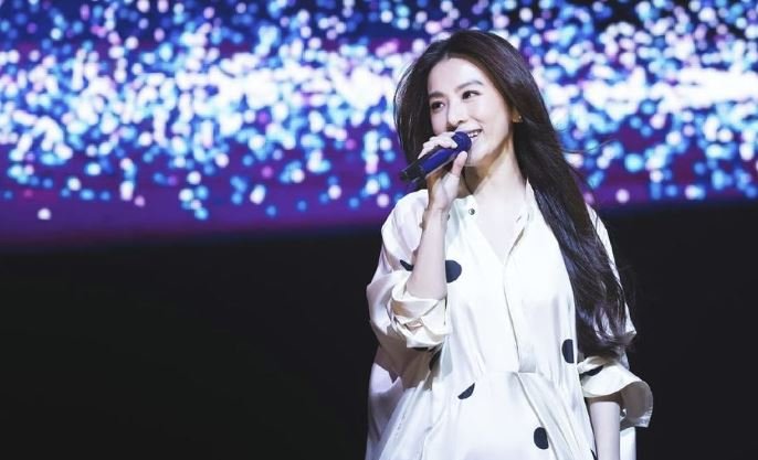 最近、台湾の独立支持者という理由で中国天津での公演が中止となった歌手の田馥甄［田馥甄のインスタグラム　キャプチャー］ ​