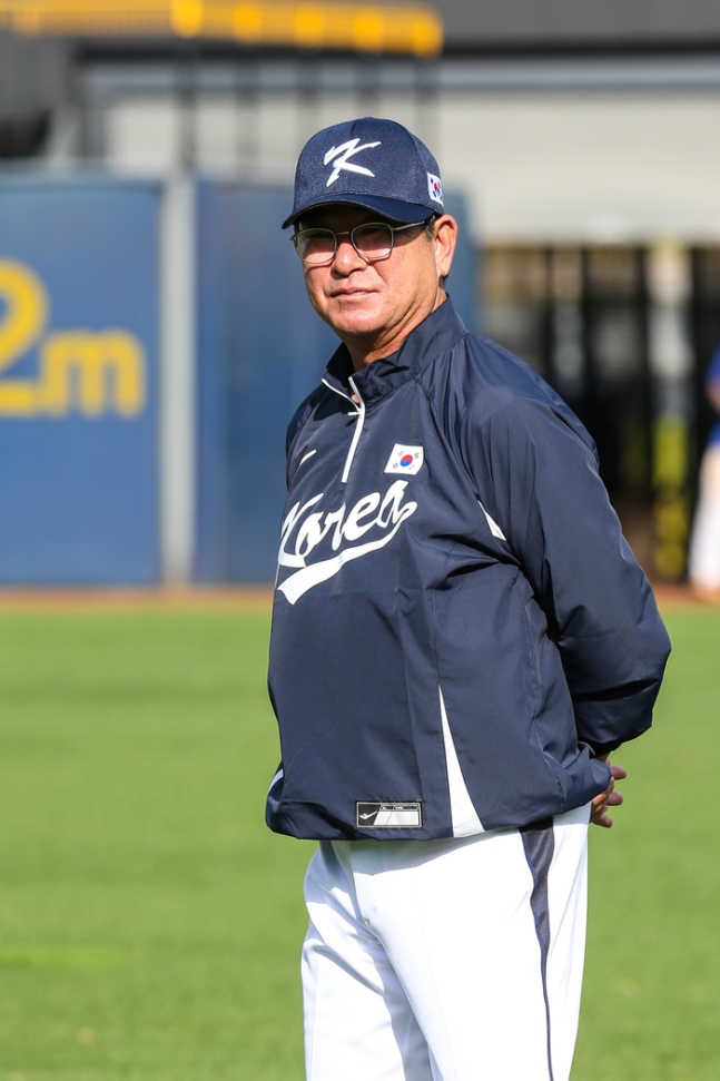 韓国野球代表の柳仲逸（リュ・ジュンイル）監督　［写真　ＫＢＯ］