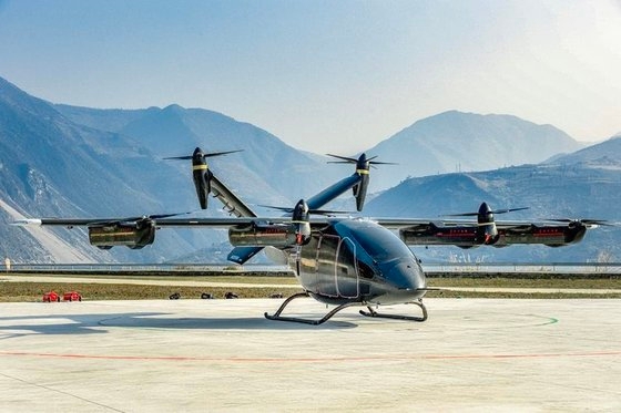 沃飛長空が独自開発したフライングカー［写真　新華社通信］
