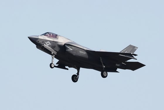  山口県岩国基地に配備された在日米海兵隊のＦ－３５Ｂ戦闘機　［聯合ニュース］