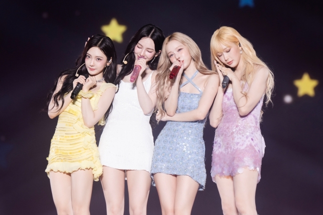 ａｅｓｐａ東京ドームコンサート［写真　ＳＭエンターテインメント］