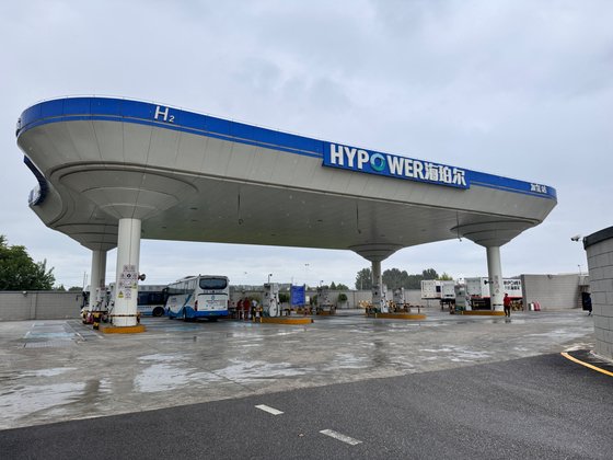 北京大興国際水素試験区の水素ステーション。中国内の水素ステーションは４２８基で世界１位。　シン・ギョンジン記者