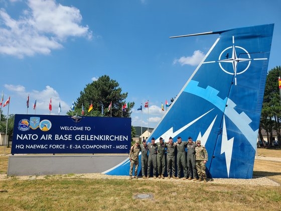 Ｅ－３Ａ早期警戒機が駐留するドイツのゲルゼンキルヒェン空軍基地　米空軍