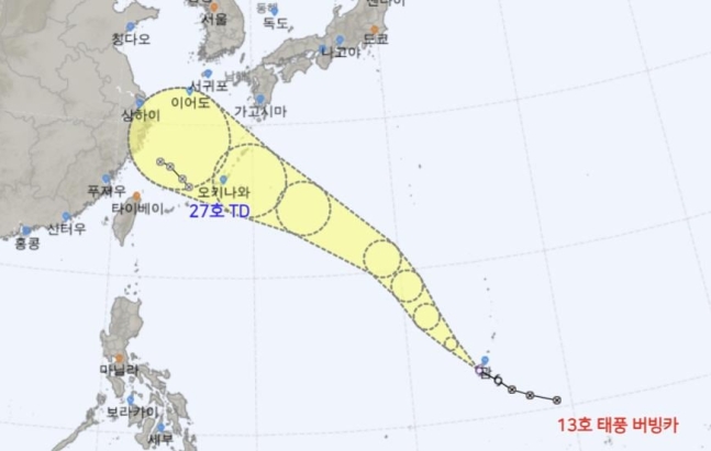 台風１３号の移動経路。［資料　韓国気象庁］