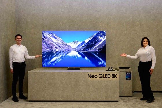 世界のテレビ市場でトップを守ったサムスン電子の２０２５年型ネオＱＬＥＤ８Ｋ。［写真　サムスン電子］