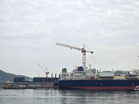 慶尚南道巨済市のハンファオーシャン造船所。［中央フォト］
