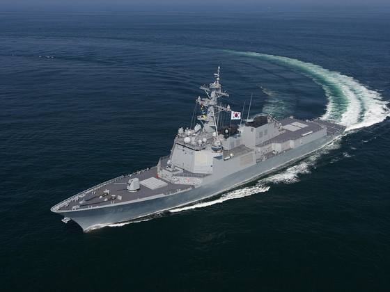 イージス駆逐艦「栗谷李珥」。［写真　ハンファグループ］