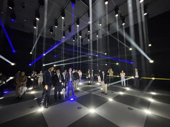 写真は韓国館。今回の万博の全体テーマは「いのち輝く未来社会のデザイン」、韓国館のテーマは「Ｗｉｔｈ　Ｈｅａｒｔｓ　真心（ジンシム）」だ。　［写真　聯合ニュース］
