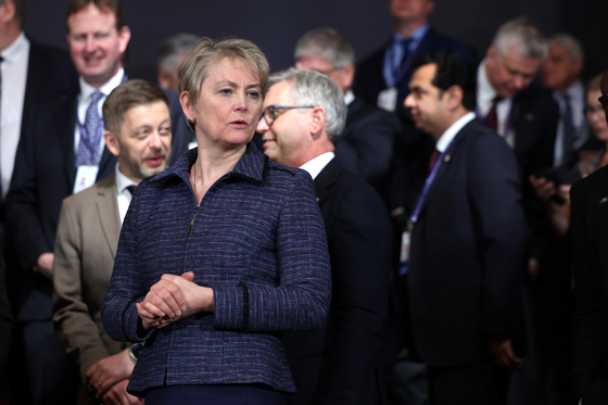 先月３１日、国境安保国際会議に出席した英国のイベット・クーパー内務長官。［写真　ＥＰＡ＝聯合ニュース］
