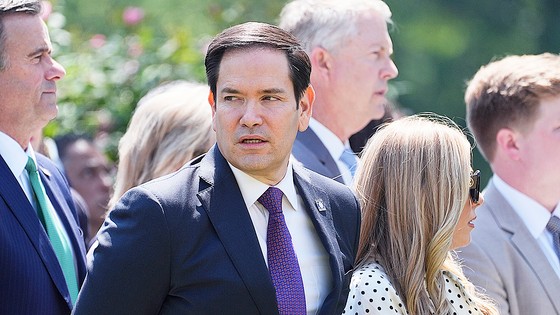 米国のマルコ・ルビオ国務長官が１日（現地時間）、ホワイトハウスのローズ・ガーデンで開かれた全米祈りの日（Ｎａｔｉｏｎａｌ　Ｄａｙ　ｏｆ　Ｐｒａｙｅｒ）の行事に出席している。［写真　ＡＰ＝聯合ニュース］