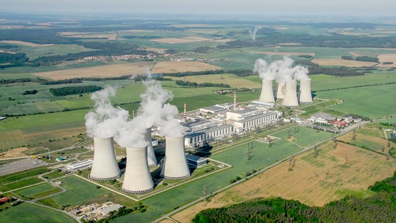 現在稼働中のチェコ・ドコバニ原発１－４号機　［写真　韓国水力原子力提供］