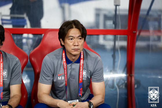 韓国代表を１１回連続となるＷ杯本大会進出に導いた洪明甫（ホン・ミョンボ）監督　［写真　大韓サッカー協会］
