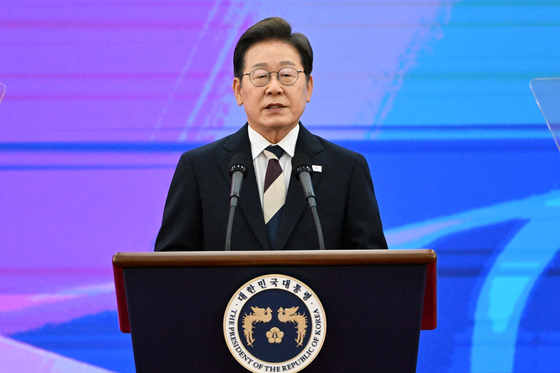  就任あいさつで再生可能エネルギー中心社会に転換すると明らかにした李在明大統領。［写真　ニュース１］