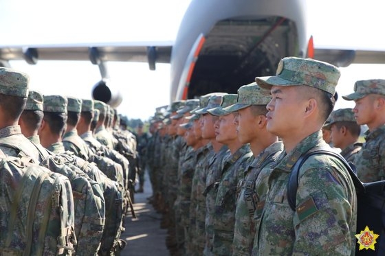 中国軍兵士［写真　ベラルーシ国防省］