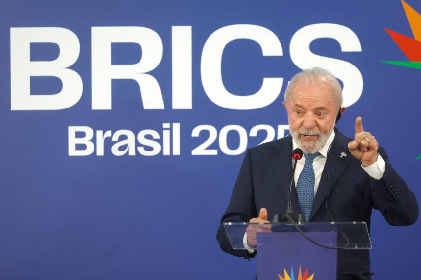 ブラジルのルイス・イナシオ・ルーラ・ダ・シルバ大統領が７日（現地時間）、同国リオデジャネイロで開かれたブリックス（ＢＲＩＣＳ）首脳会議の記者会見で演説している。［写真　ＥＰＡ＝聯合ニュース］