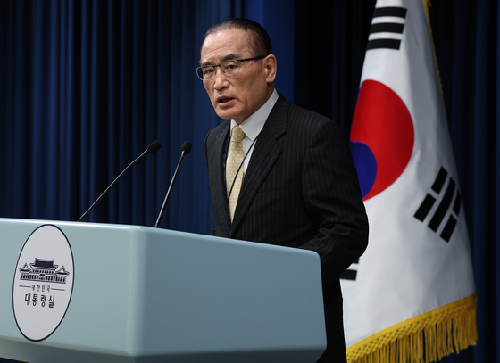 ３日間の訪米を終え帰国した韓国大統領室の魏聖洛国家安保室長が９日夕方、ソウルの大統領室で会見している。［写真　大統領室写真記者団］