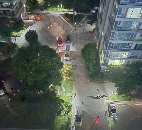 仁川松島国際都市のあるマンション団地で銃撃事件が発生した。［写真　読者提供、聯合ニュース］