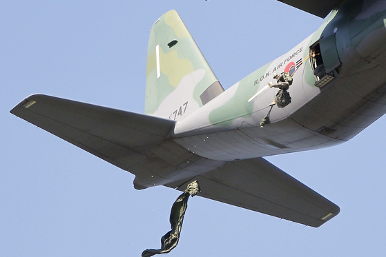 韓国空軍Ｃ１３０輸送機（写真は記事の特定内容と関係ありません）［中央フォト］