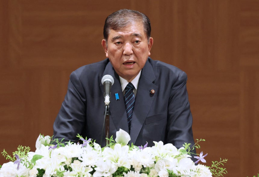 石破茂首相が６日、広島で開催された追悼式後の記者会見で発言している。　［ＡＦＰ＝聯合ニュース］