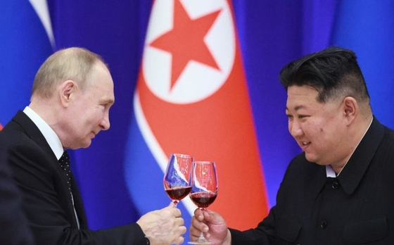 ロシアのプーチン大統領と北朝鮮の金正恩（キム・ジョンウン）国務委員長　［ＥＰＡ＝聯合ニュース］