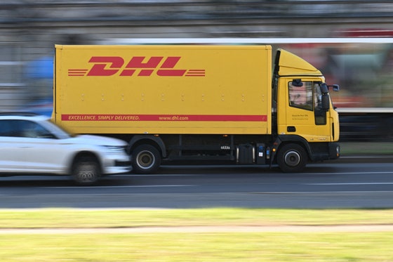 欧州最大の郵便配送会社「ドイツＤＨＬ」。［写真　ロイター＝聯合ニュース］